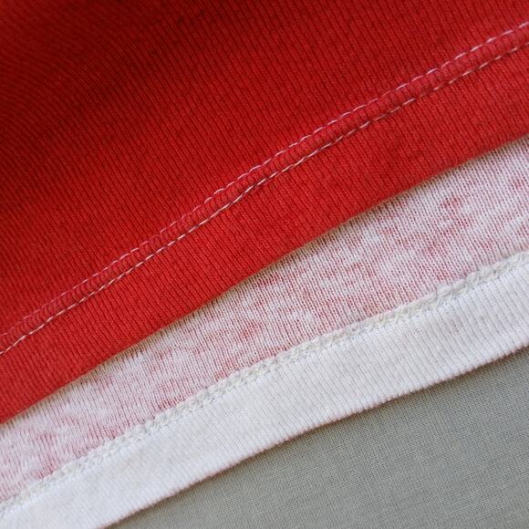 Off the Hook Graphic Print Tank Top M ? tagless vintage y2k scoop neck repaired - Picture 8 of 12